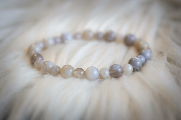 Bracelet agate rubanée grise
