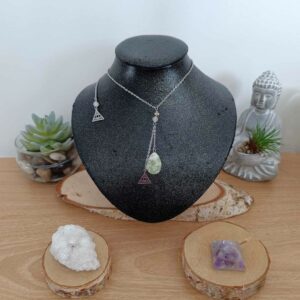 Collier larme en jade de Chine et œil