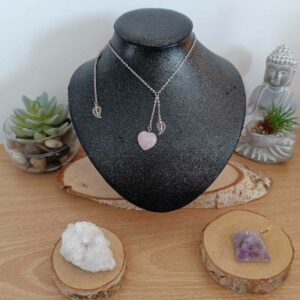 Collier cœur en quartz rose et feuille
